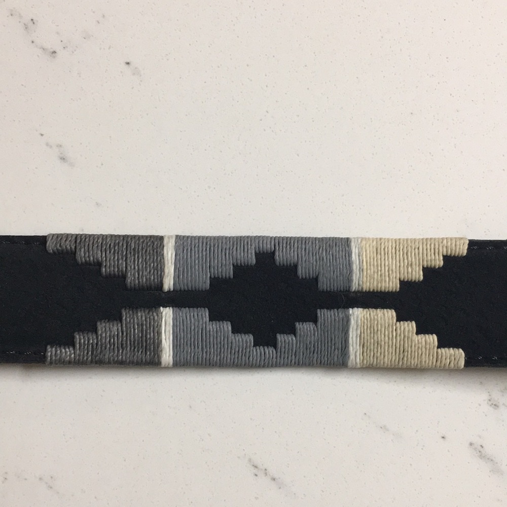Vega Cuero Argentinian Embroidered belt